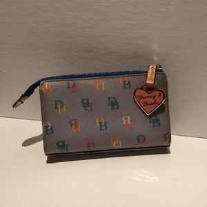 Classic Vintage Dooney and Bourke small clutch